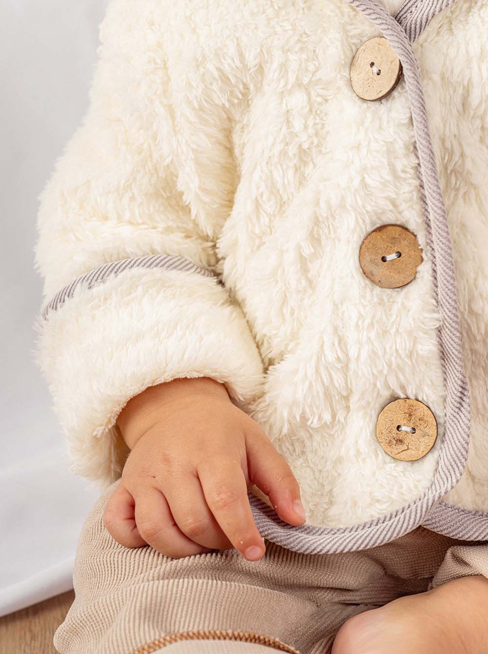 Campera fluffy image 4