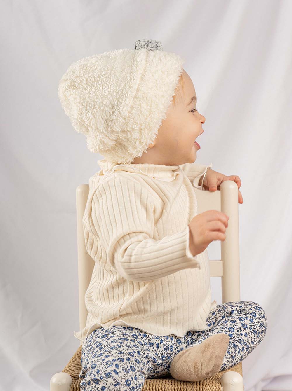 Gorro peluche image 1