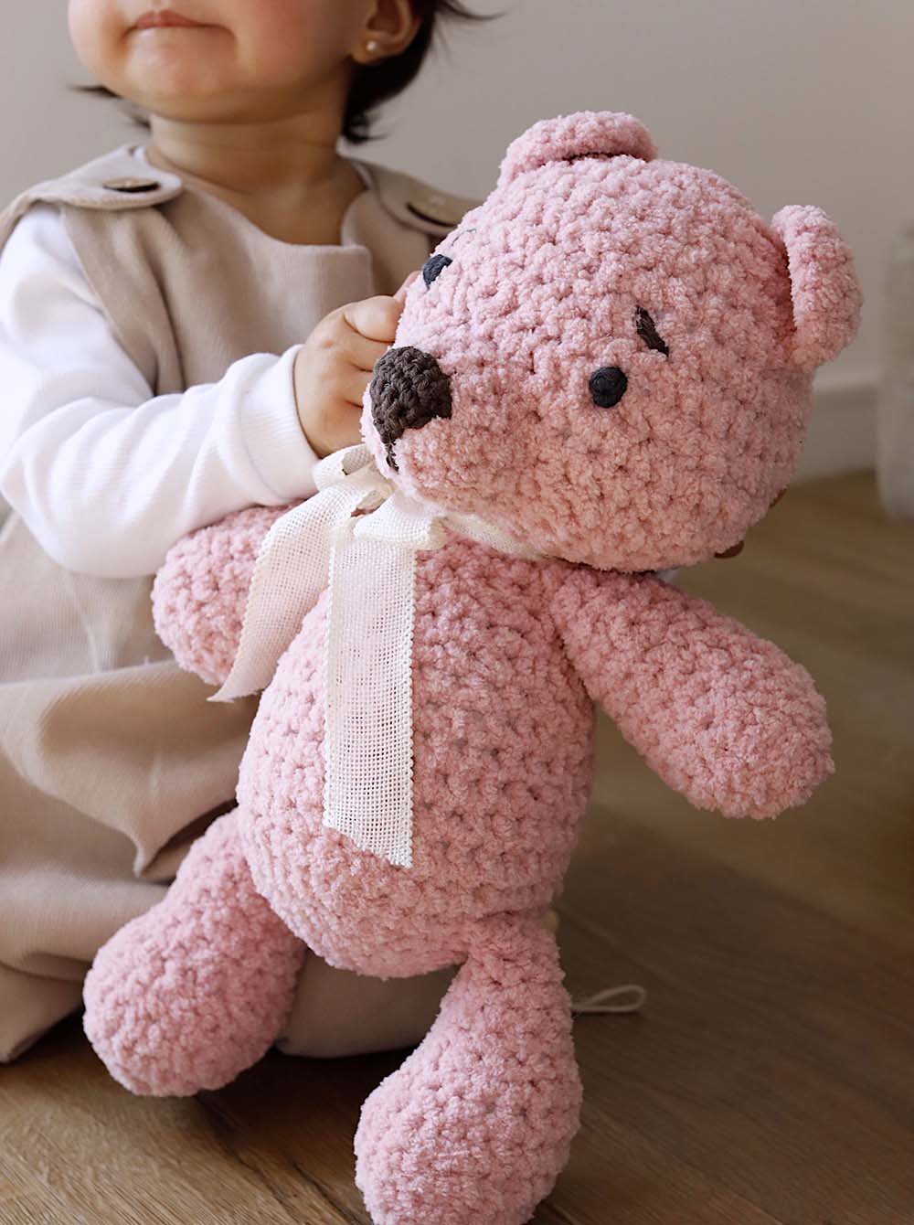 Oso chenille image 3