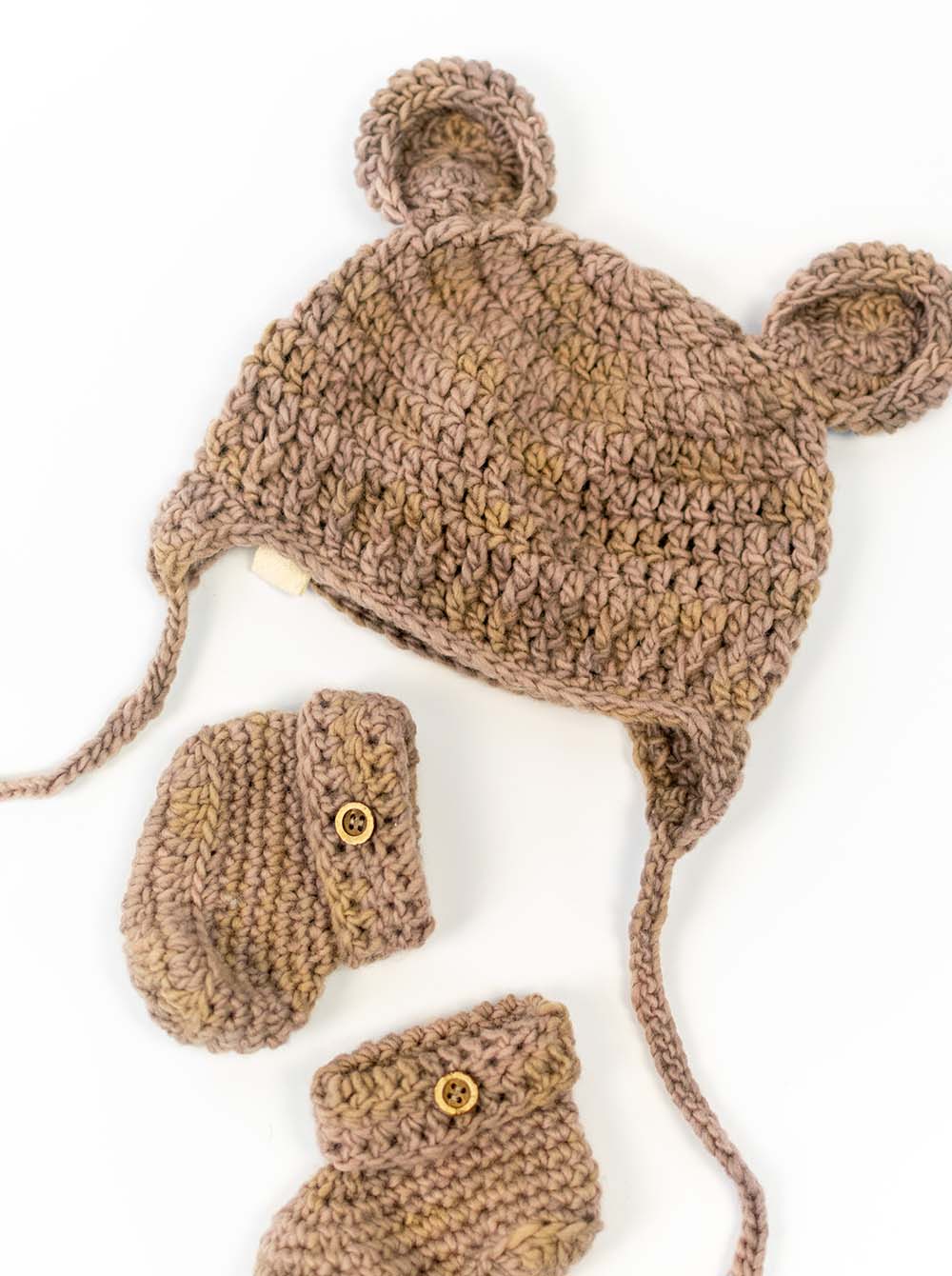 Set gorrito y escarpines de crochet image 1