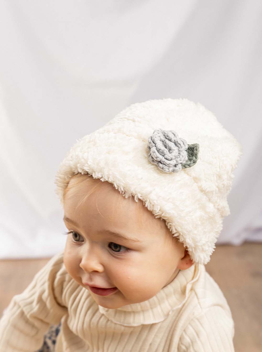 Gorro peluche image 4