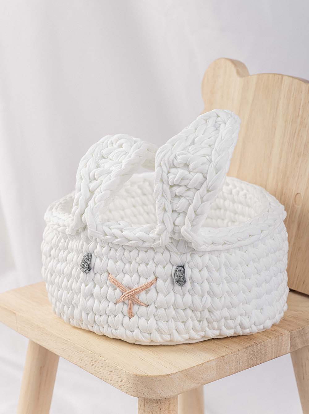 Canasto tejido Conejo